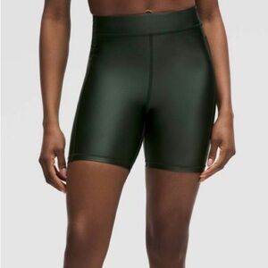 Lululemon Satin Shine High-Rise Shorts - Rainforest Green
